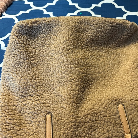 Tan Sherpa Zippered Totes - Picture 6 of 8